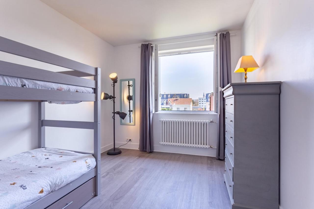 Le Carrousel - Appartement Avec Studio Attenant Deauville Luaran gambar